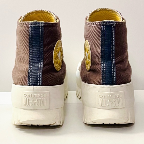 Converse Chuck Taylor Lugged 2.0 Platform - Picture 5 of 7